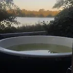 Willa Dom Nad Jeziorem